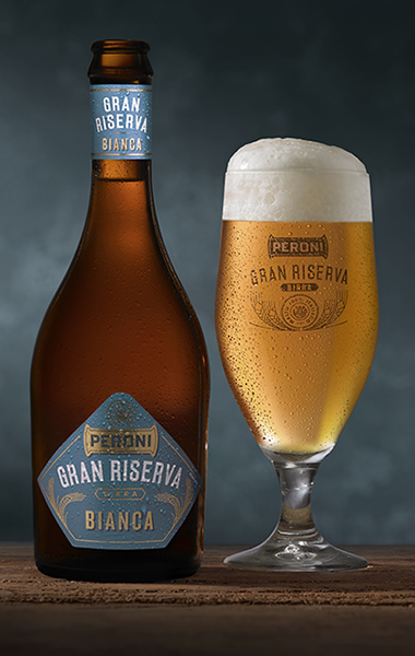 Peroni GRAN RISERVA Arriva Bianca Ecco La Prima Weiss Della Famiglia Peroni GRAN RISERVA Arriva Bianca Ecco La Prima Weiss Della Famiglia